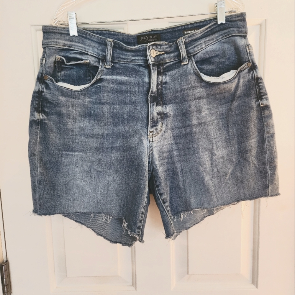 Judy Blue Women's Jean Shorts - Dark Blue